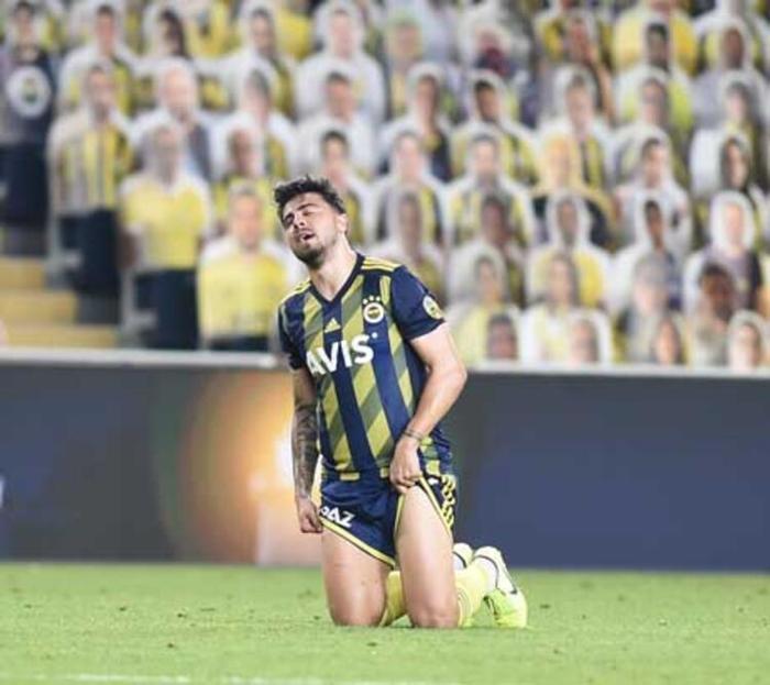 Son dakika Fenerbahçe haberleri Emre Belözoğlu ve Volkan Demirel yıkıldı
