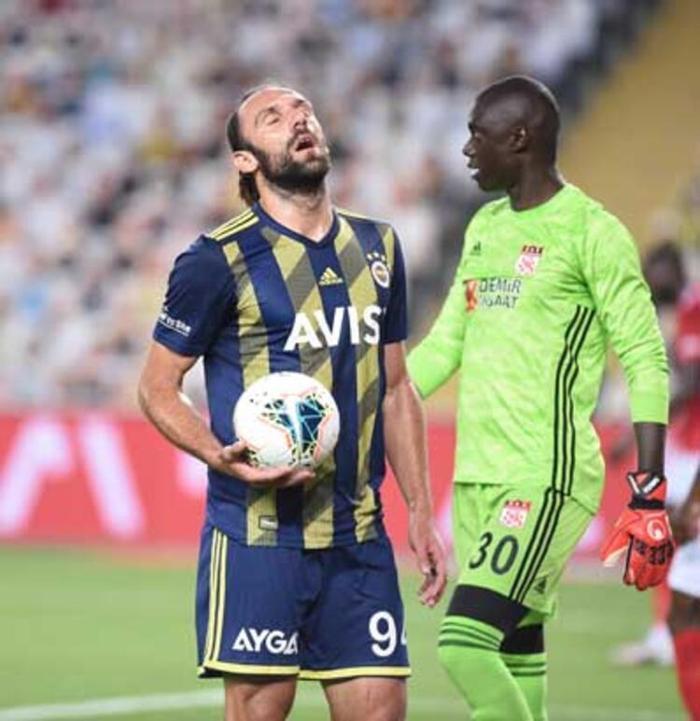 Son dakika Fenerbahçe haberleri Emre Belözoğlu ve Volkan Demirel yıkıldı