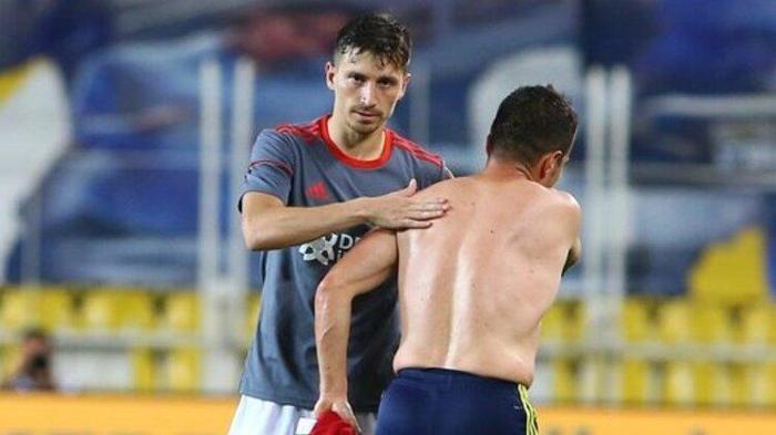 Fenerbahçe - Sivasspor maçı sonrası Emre ve Mert Hakan Yandaş...