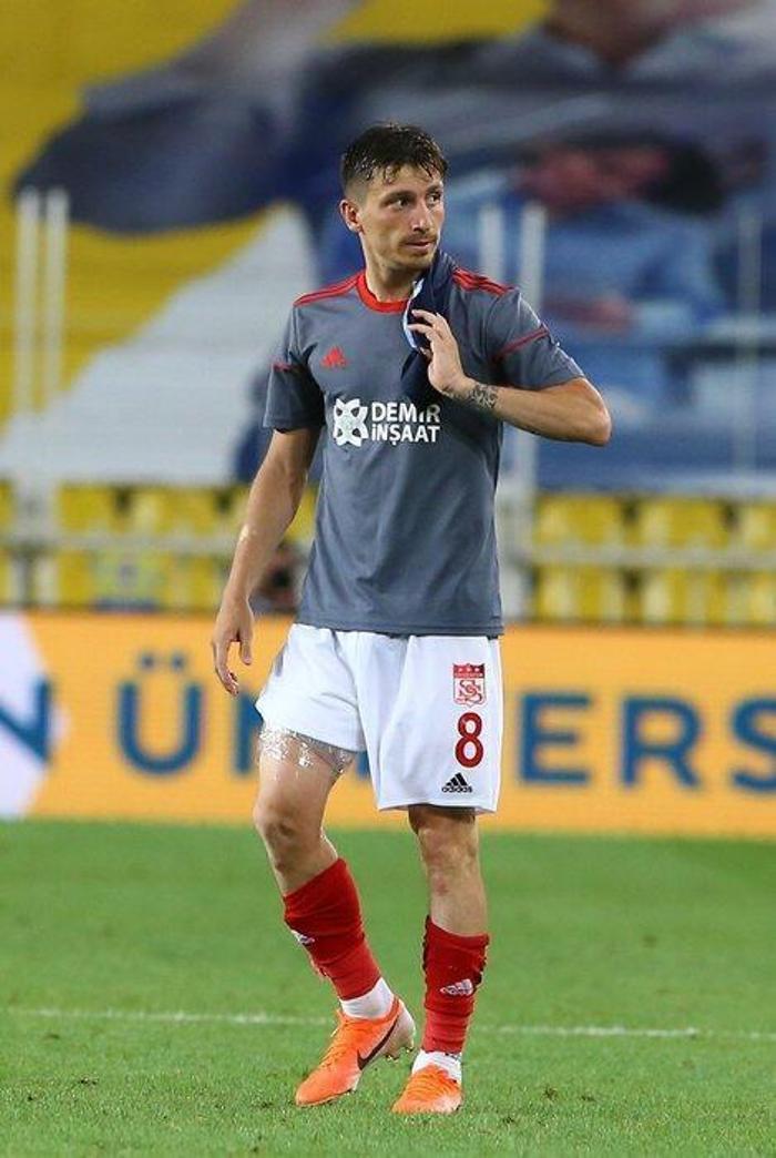 Fenerbahçe - Sivasspor maçı sonrası Emre ve Mert Hakan Yandaş...