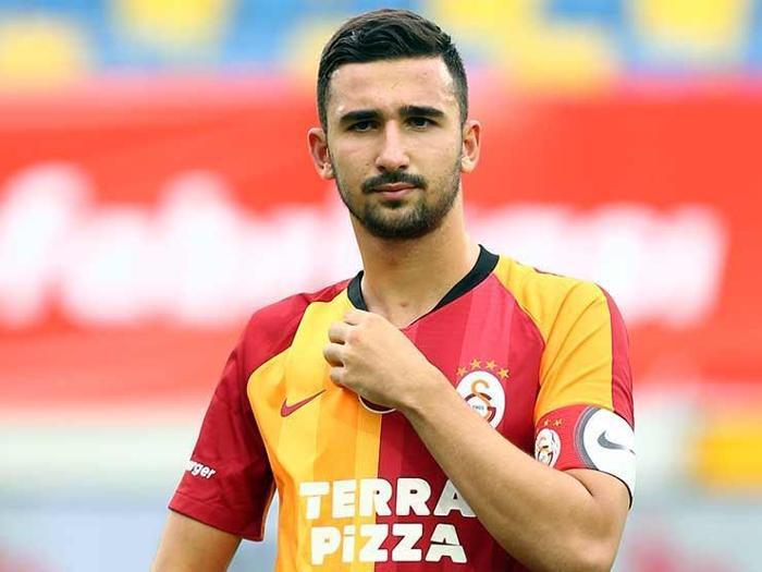 Galatasarayda Ankaragücü maçında 17 yaşındaki Emin Bayram kaptan