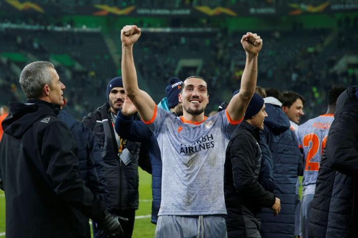 Borussia Parktan Başakşehir geçti