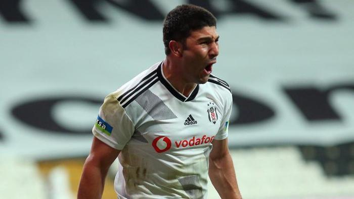 Güven Yalçın Beşiktaşta kalıyor