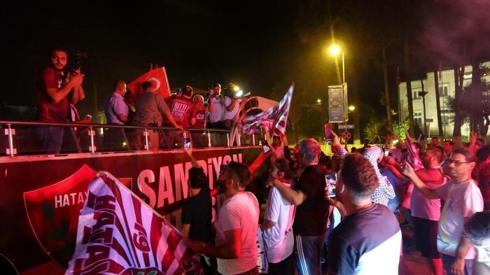 Hataysporda Süper Lig coşkusu Hatayda muhteşem karşılama