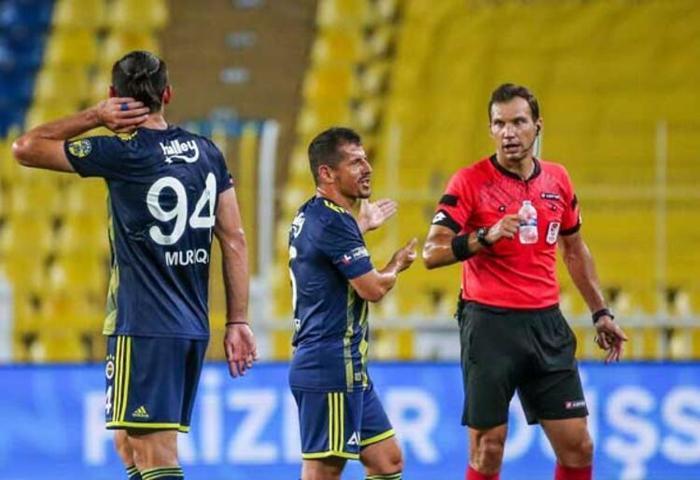 Fenerbahçede Emre Belözoğlu ve Volkan Demirelin kararları damga vurdu