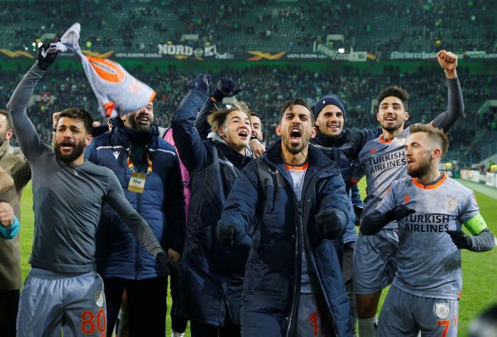 Borussia Parktan Başakşehir geçti