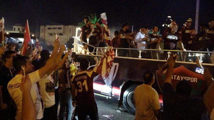 Hataysporda Süper Lig coşkusu Hatayda muhteşem karşılama