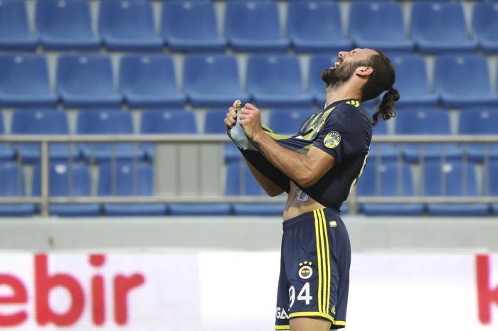 Fenerbahçe kaybetti, Volkan Demirel yıkıldı