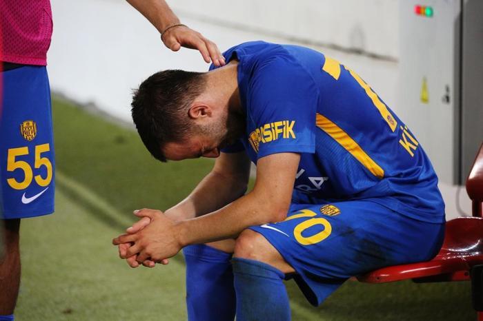 Ankaragücü küme düştü, futbolcular gözyaşlarına boğuldu
