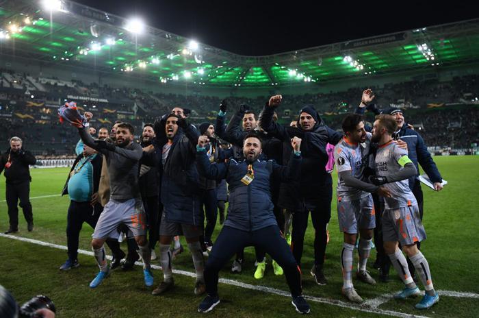 Borussia Parktan Başakşehir geçti