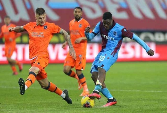 Fenerbahçeye Martin Skrtelden rest Başakşehire siz karışmayın mesajı