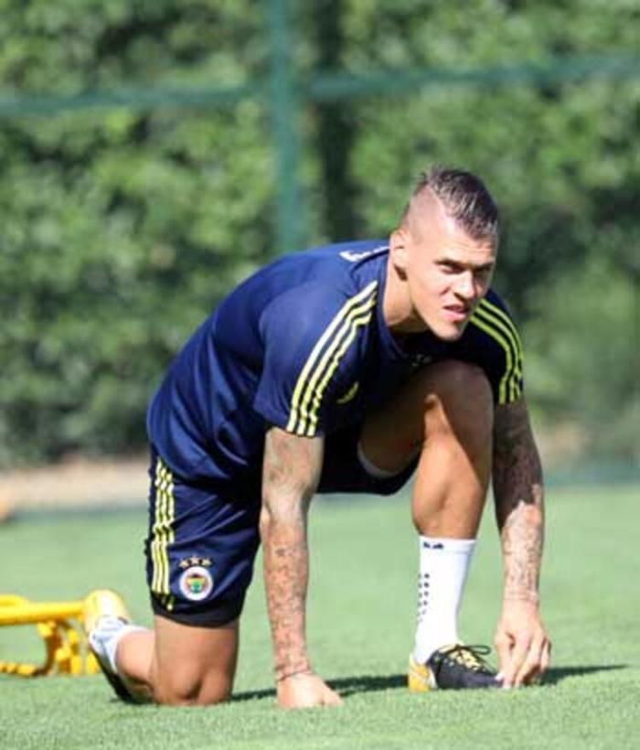 Fenerbahçeye Martin Skrtelden rest Başakşehire siz karışmayın mesajı