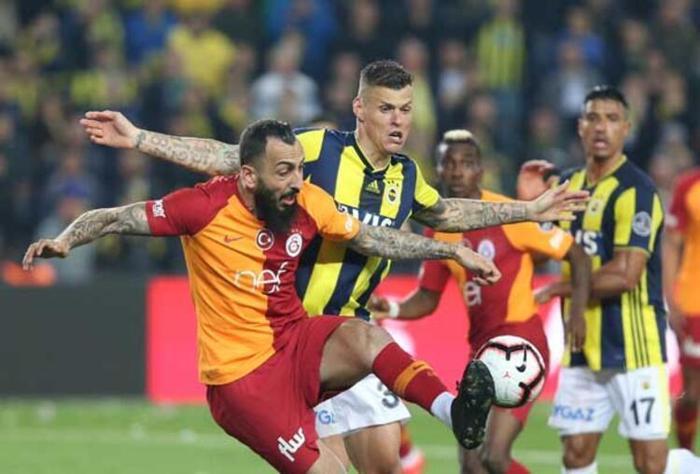 Fenerbahçeye Martin Skrtelden rest Başakşehire siz karışmayın mesajı