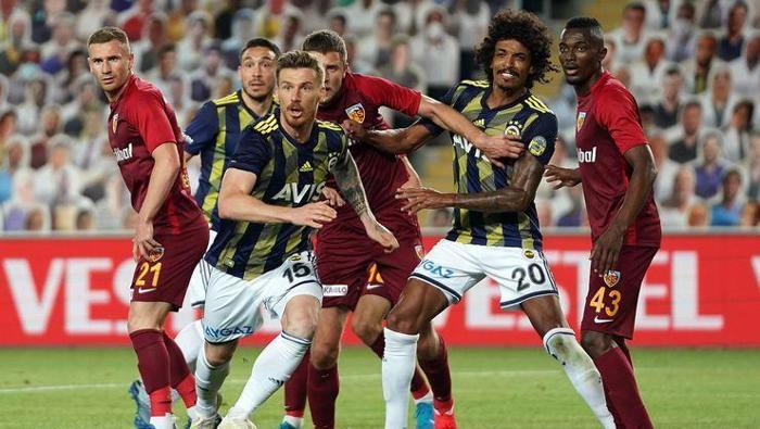 Fenerbahçede Kayserispor maçının yıldızları ve vasatı aşamayanları...