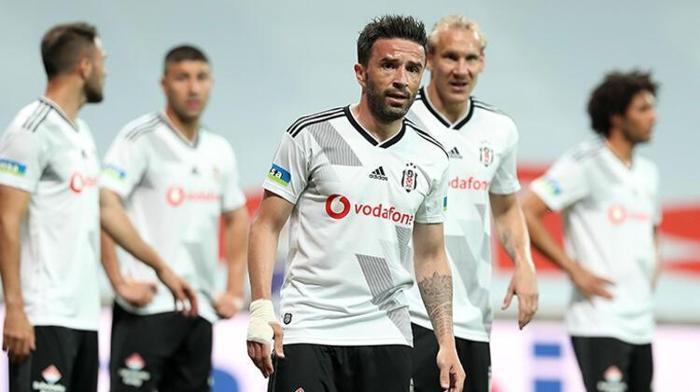 Son dakika | Fenerbahçede Emre Belözoğlunun transfer listesi ortaya çıktı