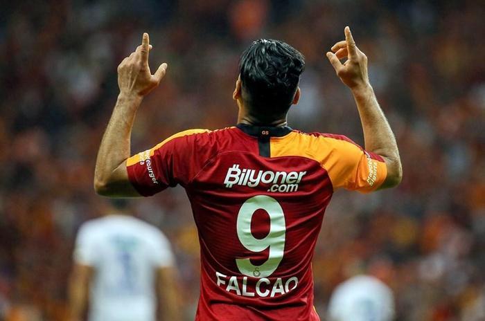 Son dakika | Falcaoyu resmen açıkladı: Kadromuzda görmek isteriz