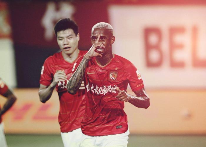 Anderson Taliscaya büyük şok Trafiği kapattılar, gidemiyor...