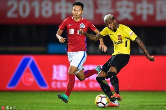Anderson Taliscaya büyük şok Trafiği kapattılar, gidemiyor...