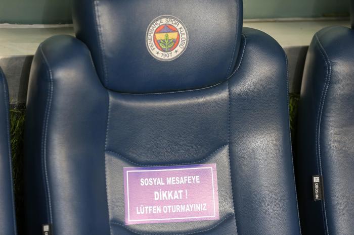 Salgında Fenerbahçe - Trabzonspor derbisi böyle geçti