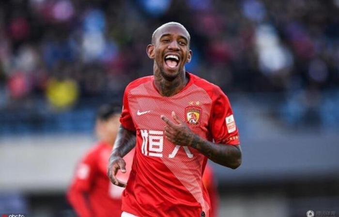 Anderson Taliscaya büyük şok Trafiği kapattılar, gidemiyor...