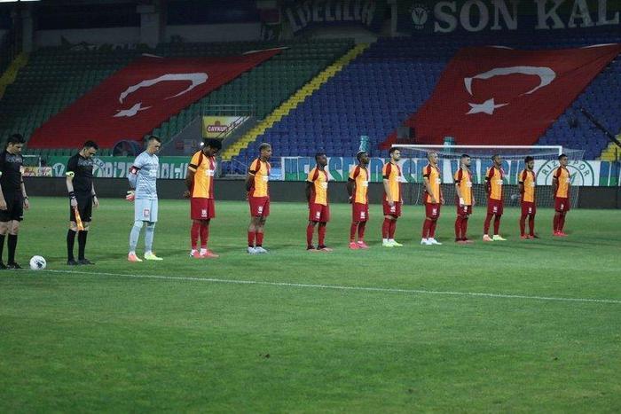 Galatasarayda son dakika Premier Lig ekibinin Luyindama planı