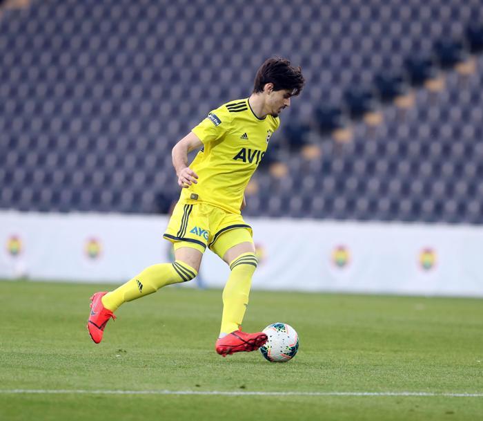 Fenerbahçe Şükrü Saracoğluna geri döndü, genç futbolcu göze girdi