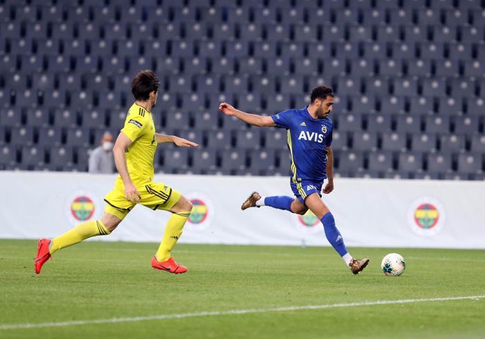 Fenerbahçe Şükrü Saracoğluna geri döndü, genç futbolcu göze girdi