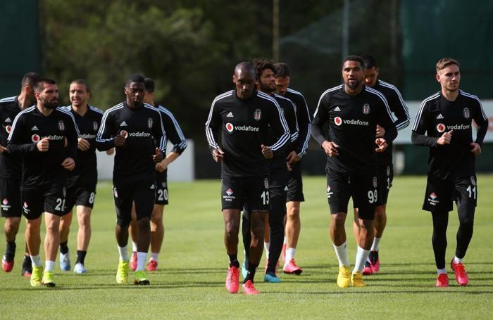 Beşiktaş ara vermedi Sergen Yalçından futbolcularına uyarı