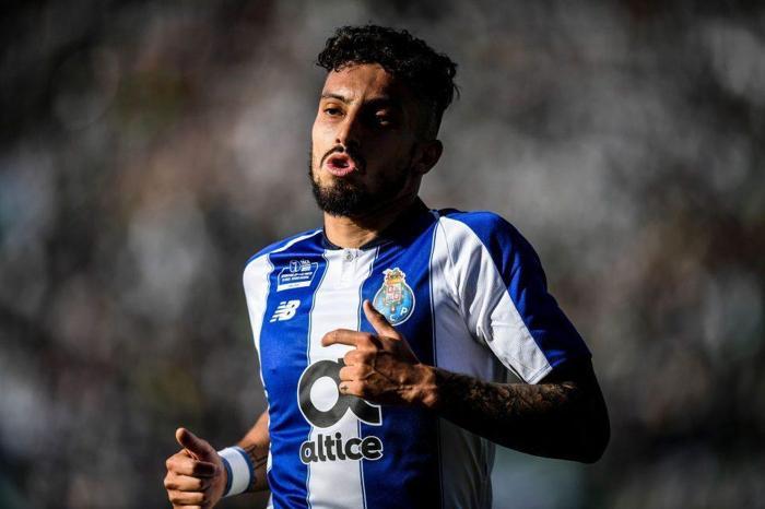 Galatasaray transferde bombaları patlatacak 25 milyon Euro gelir...