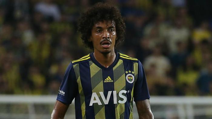 Serhat Akın, Mesut Özil sorusuna çıldırdı Fenerbahçeye niye gelsin