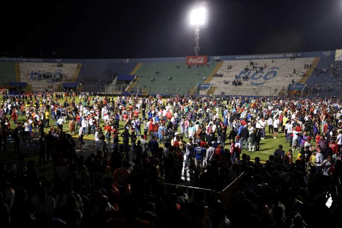 Derbi kanlı bitti: 4 ölü, 10larca yaralı