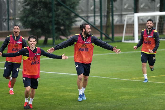 Fenerbahçenin Riva kampından notlar