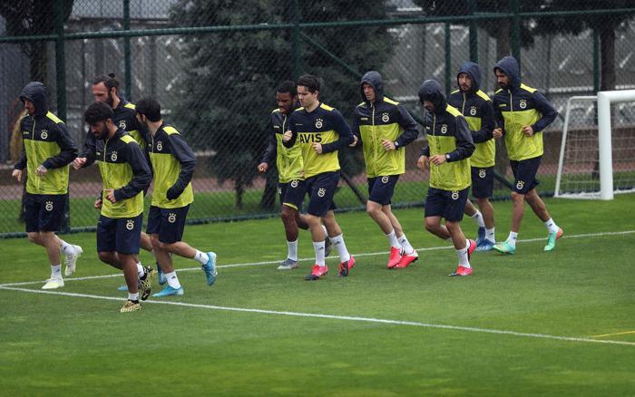 Fenerbahçenin Riva kampından notlar