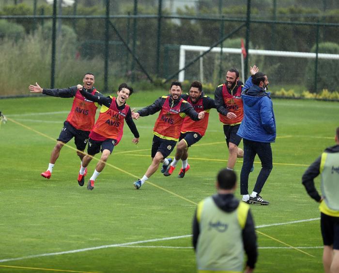 Fenerbahçenin Riva kampından notlar