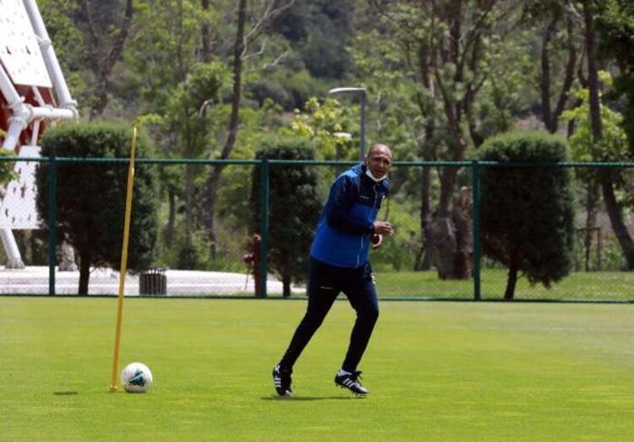 Fenerbahçeye Aurelio göndermesi O kadar Türk varken şaşırdım