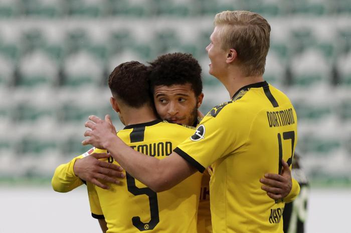 Bundesliga ve Dortmunddan Jadon Sanchoya sert uyarı