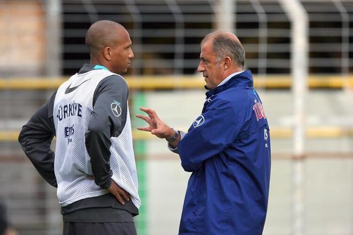 Fenerbahçeye Aurelio göndermesi O kadar Türk varken şaşırdım