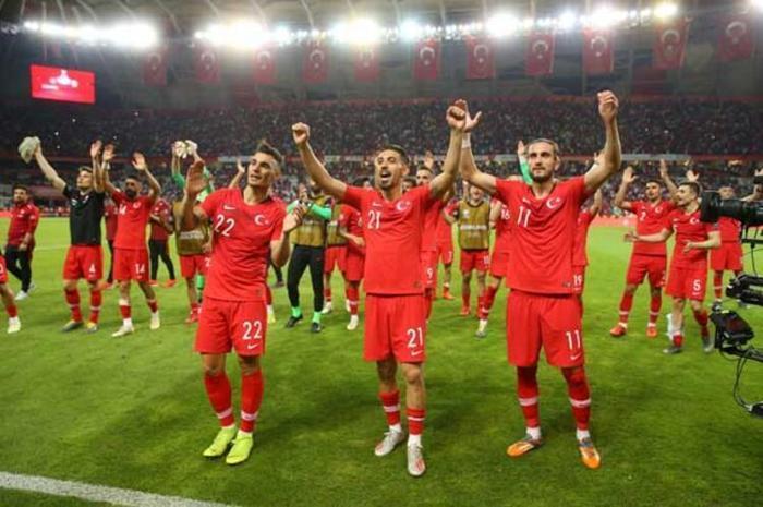Transferde flaş gelişme İrfan Can Kahveci teklifi ortaya çıktı