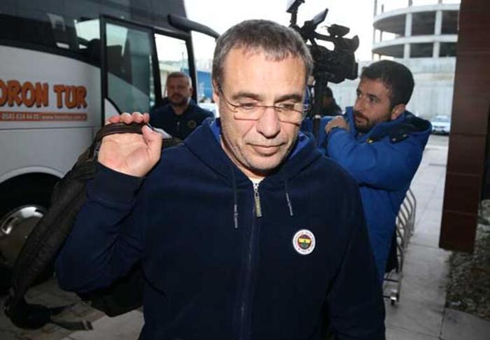 Ersun Yanal canlı yayında açıkladı Fenerbahçe...