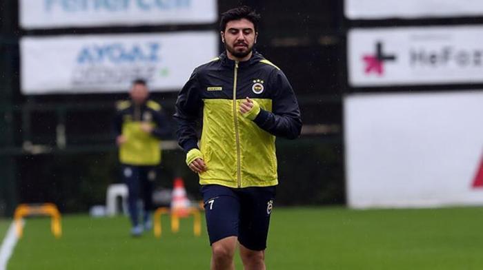 Fenerbahçede takımın yeni şefi Ozan Tufan olacak