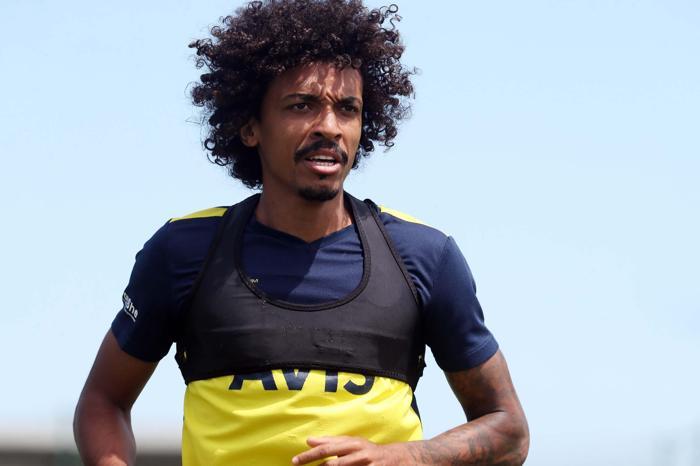 Fenerbahçe Rivada kampa girdi Aurelio işbaşı yaptı