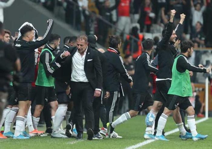 Son dakika - Fenerbahçede Abdullah Avcı yeniden gündemde