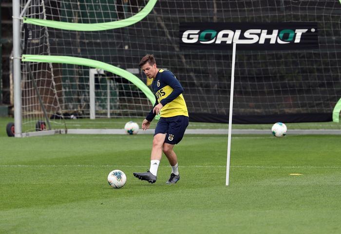 Fenerbahçe pas ve bitiricilik çalışması yaptı İşte o kareler