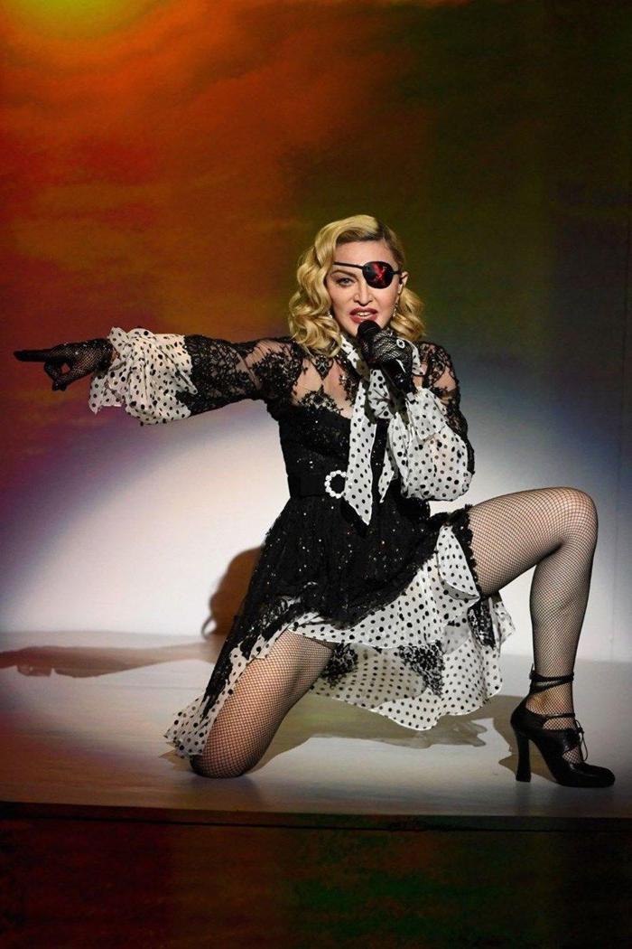 Lady Gaga ve Madonnanın da aralarında bulunduğu ünlülere siber saldırı