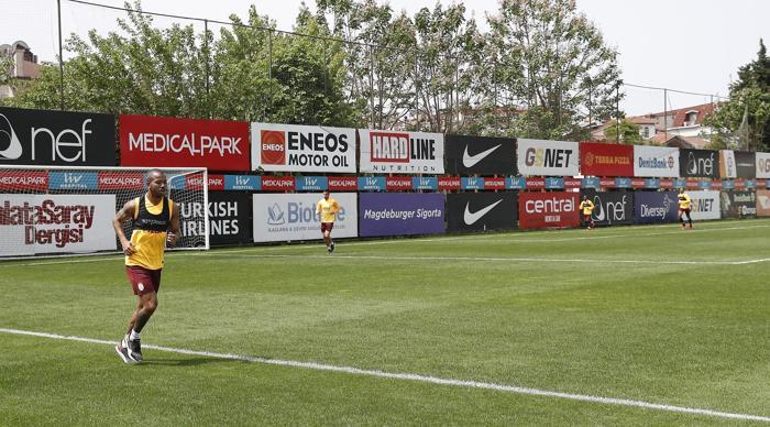 Galatasarayda idmanlar tüm hızıyla devam ediyor