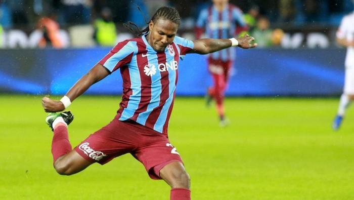Trabzonsporun yıldızı Hugo Rodallega isyan etti