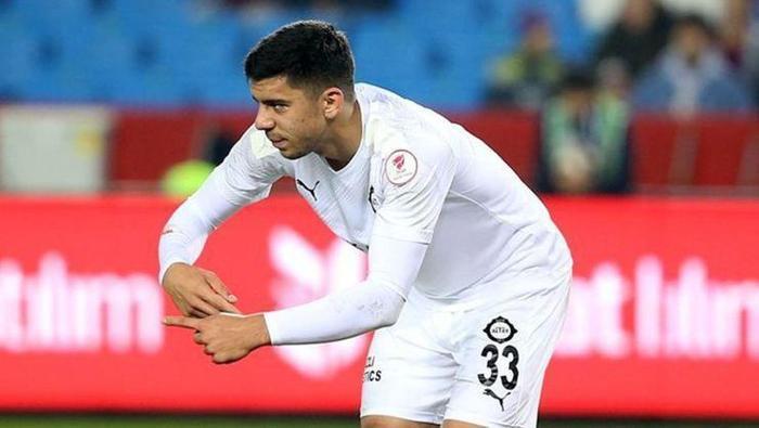 Cenk Özkaçar--------------Galatasaray
