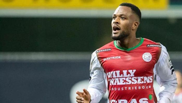 Cyle Larin------------Beşiktaş