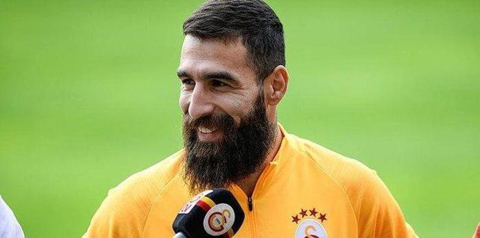 Galatasarayda sıcak saatler... Fatih Terimden flaş karar
