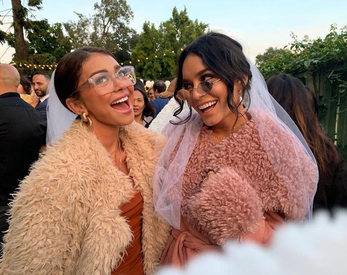 Sarah Hyland ve Well Adamsın 28 milyon TLlik yeni malikanesi
